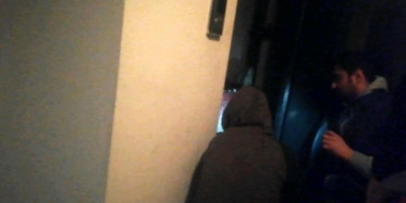 Asansör'de Faciadan Dönüldü