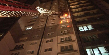 Esenyurt'ta Bir Apartmanın 9'uncu Katında Yangın Çıktı