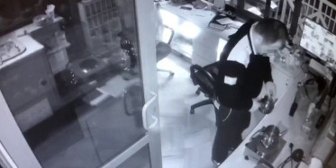 Esenyurt'ta Dezenfektanlı Çay Şakası Kötü Bitti