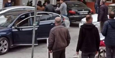 Esenyurt'ta İki Grup Arasında Kavga: 1 Kişinin Ayağı Kırıldı