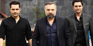 Eşkıya Dünyaya Hükümdar Olmaz Bombayı Koyan Kim?