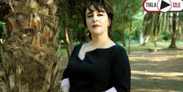 Esra Dermancıoğlu Hostesleri Taklit Etti