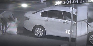 Fatih'te Elbise Hırsızlığı Kameralara Yansıdı