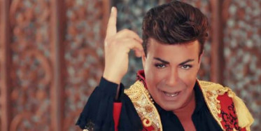 Kuaförüm Sensin'de Fatih Ürek Roman Havası Oynadı