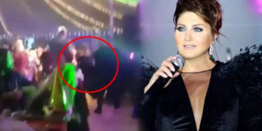 Sibel Can Sahneye Çıkarken Yere Düştü