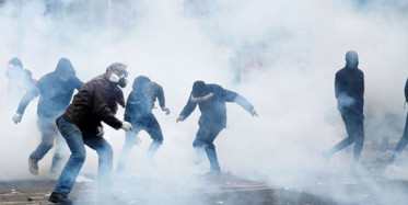 Emeklilik Reformu Paris'i Savaş Alanına Çevirdi