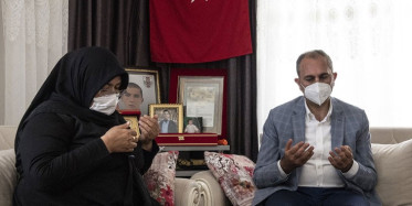 Gaziantep'teki Şehit Ailesi Cumhurbaşkanı Erdoğan'la Telefonda Görüştü