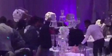 Gelinlik Giyen Eski Sevgili Düğünü Bastı