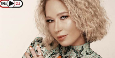 Gülçin Ergül’ün Ukulele Performansı