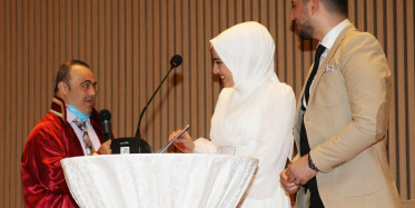 Güngören Belediyesi'nde Down Sendromlu Birey Nikah Kıydı