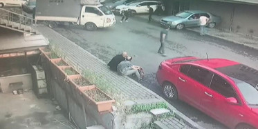 Güngören'de Kafa Attığı Kişiyi Silahla Kovaladı