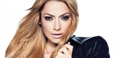 Hadise'nin Kuaförüyle Yaptığı Paylaşım Sosyal Medyada Yerden Yere Vuruldu