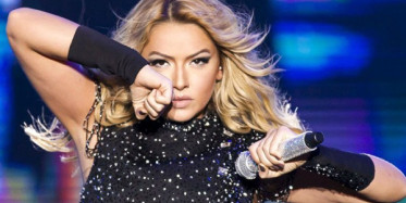Hadise Kulis Dansıyla Olay Yarattı