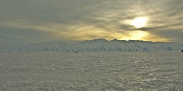Hakkari'de İki Mevsim Bir Arada