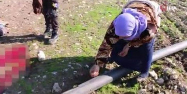 Halep'te Bir Annenin Çaresizliği! Oğlunun Cansız Bedeninin Parçalarını Topladı