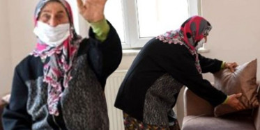 Haluk Levent Çağrıda Bulundu 76 Yaşındaki Ülker Teyze Yeni Evine Kavuştu