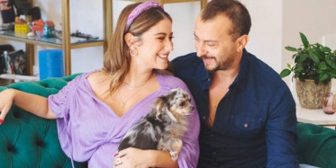 Hazal Kaya Anne Oldu