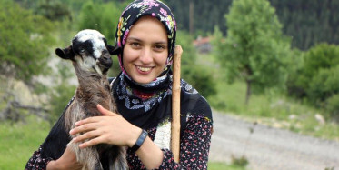 Hem Youtuber Hem Çiftçi: Genç Girişimci Devletten Aldığı Destekle Çiftlik Kurdu!