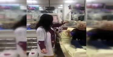 Hemşireler ve Hastalar Birlikte Erik Dalı Oynadı