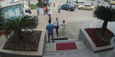 Hırsız Kadına Meydan Dayağı