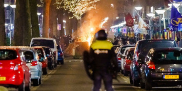 Hollanda'da Protestolarda Gözaltılar Çoğaldı