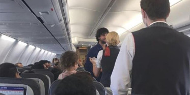 Hostese 30 Bin Fit Yükseklikte Tuhaf Teklif, Yolcular Şaştı Kaldı!