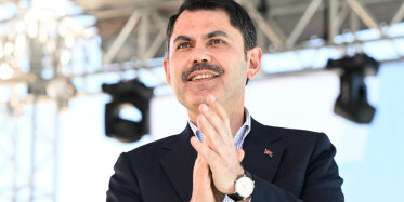 İBB Başkan Adayı Murat Kurum ‘‘Seven ne yapmaz’’ şarkısıyla oylara talip oldu!