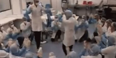 İranlı Doktarlar Halaya Devam Ediyor