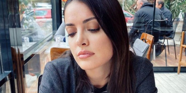 Coronavirüs Nedeniyle Kendini Eve Kapatan İrem Sak’tan Eğlenceli Paylaşım