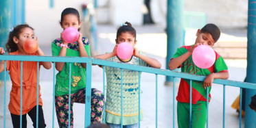 İşgalci İsrail’in Saldırılarına Maruz Kalan Filistinliler BM Okullarına Sığındı