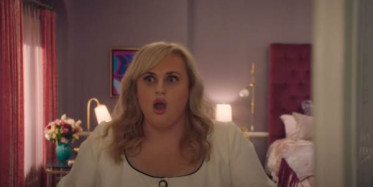 Isn't It Romantic Fragman 