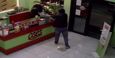 İstanbul Avcılar'da akılalmaz olay! Müşteri gibi girip çiğ köfteciyi kurşunladı: O anlar kameralara yansıdı