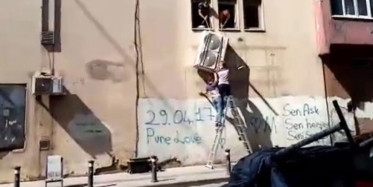 İstanbul Bayrampaşa'da Bir İş Yerin Klimasını Söken 5 Kişiyi Gören Vatandaşlar Pes Yahu Dedi