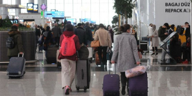 İstanbul Havalimanı'nda Kovid-19'un En Yoğun Gününü Yaşadı