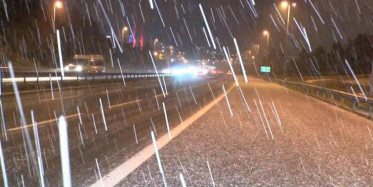 İstanbul'da kar Yağışı Görüntülendi