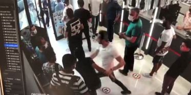 İstanbul'da Maske Kavgası Kanlı Bitti