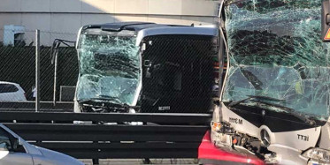 İstanbul'da Metrobüsler Çarpıştı! Çok Sayıda Yaralılar Var