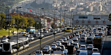 İstanbul'da Trafik Yoğunluğu Yüzde 74'leri Buldu!
