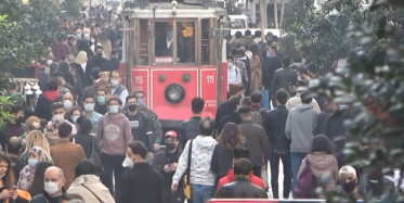 İstiklal'de Salgın Unutuldu