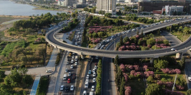 İzmir'de İşleri Güçleri Heykel Olan Başkan Tunç Soyer, Kavşak Yapacaktı Vazgeçti