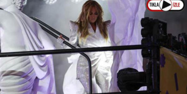 Jennifer Lopez New York Times Meydanı'ndaki Kutlamada Sahne Aldı