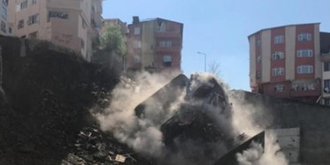 Kağıthane'de 4 Katlı Bina Çöktü