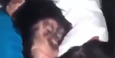 Uykudan Uyandırılan Maymunun İlk Tepkisi!