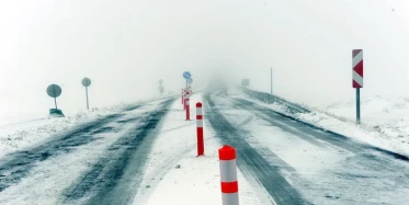 Kar yağışı 4 şehri etkisi altına aldı: 485 yerleşim birime ulaşım kapandı!