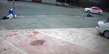 Halk Otobüsünün Açık Kapısından Yola Savruldu