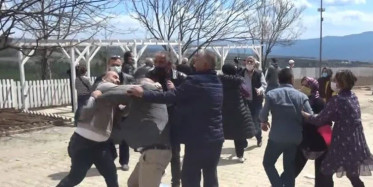 Karabük’te Mezarlık Kavgası! Köylüler ile Muhtar Tekme Tokat Birbirine Girdi
