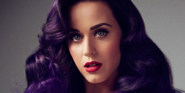 Katy Perry, Yeni Klibinde Hamile Olduğunu Duyurdu