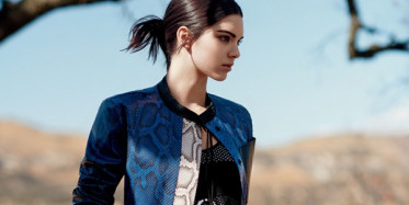 Kendall Jenner Bikinili Videosu İle Sosyal Medya Akımına Uydu