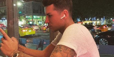 Kerimcan Durmaz Metroda Kalça Dansı Yaptı