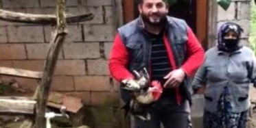 Kesilmek Üzere Olan Horoz Dile Geldi!
